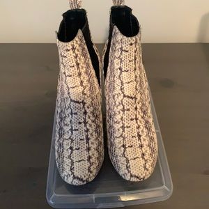 Unique and insanely comfortable (cole haan!) snakeskin print booties